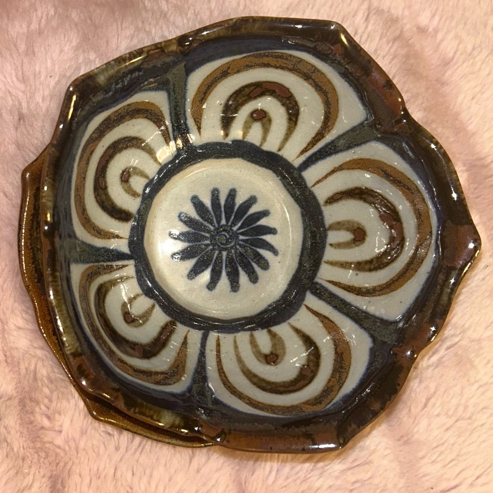 El Palomar Pottery Lotus Bowl and Plate